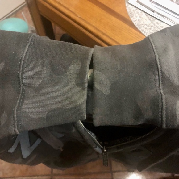 ZOO YORK - Picture 3 of 5